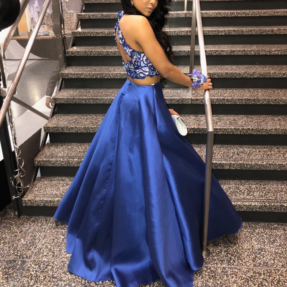Prom Dress - Picture 2 of 2